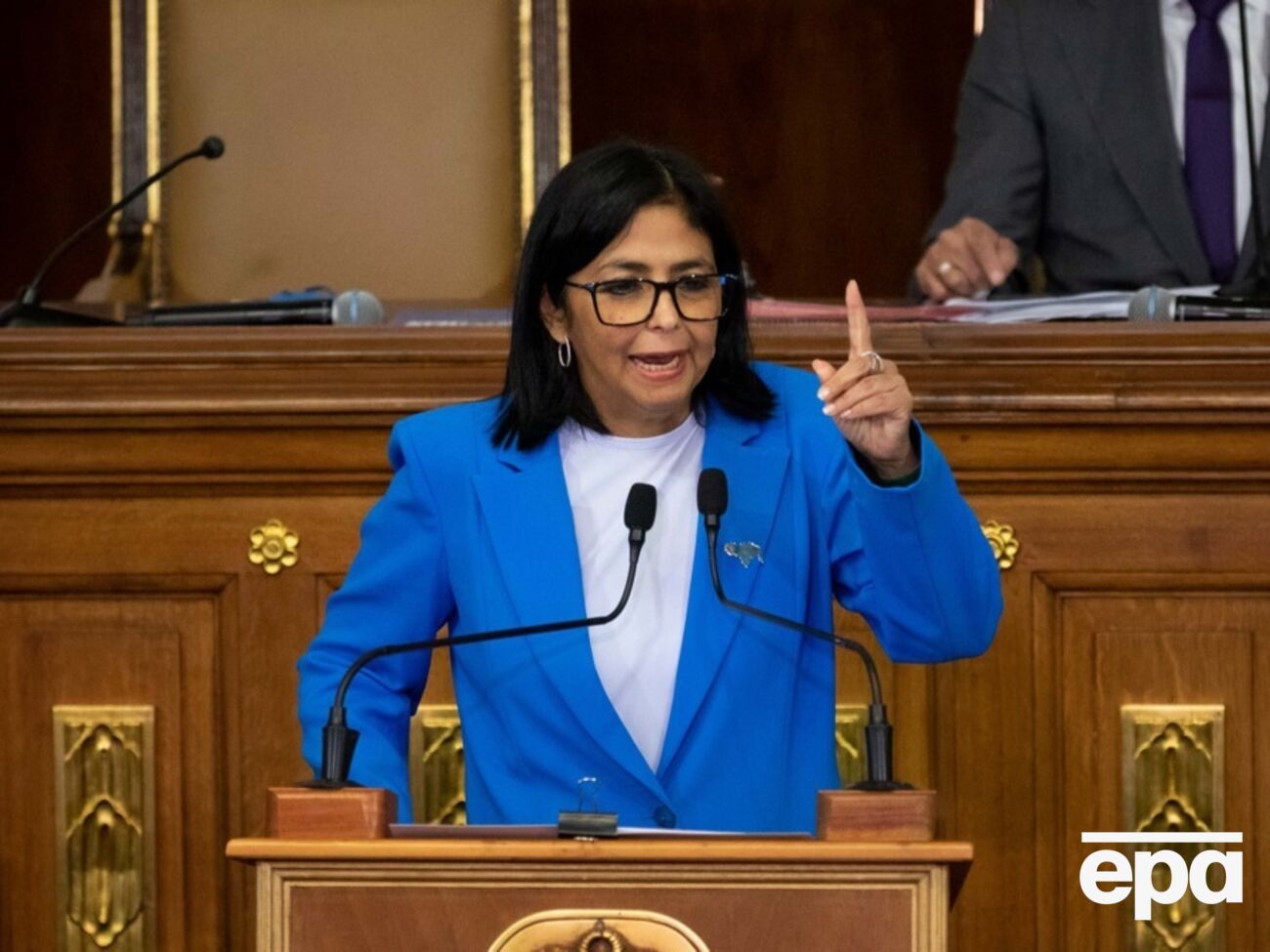 Родригес заявила, что разногласия и внутренние конфликты должны урегулировать венесуэльские политики