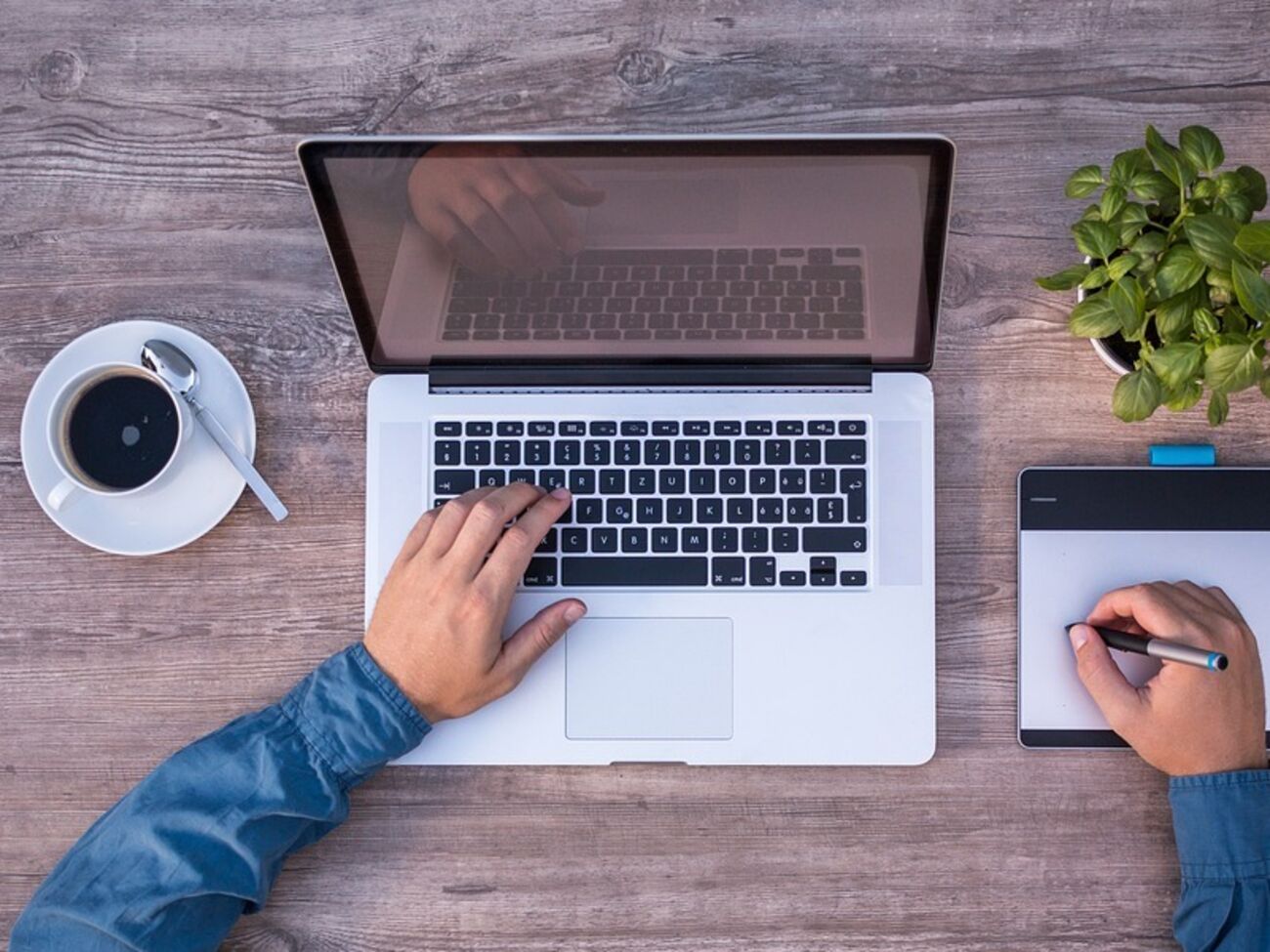 В РФ уже сейчас блокируют тысячи интернет-адресов каждый день, отметили в СВР