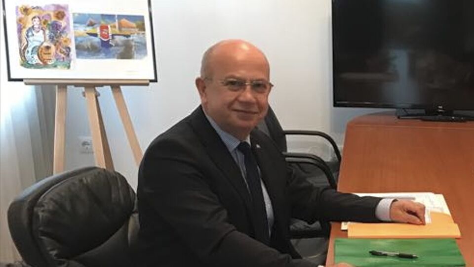 Бродович до травня 2022 року був послом України у Словенії