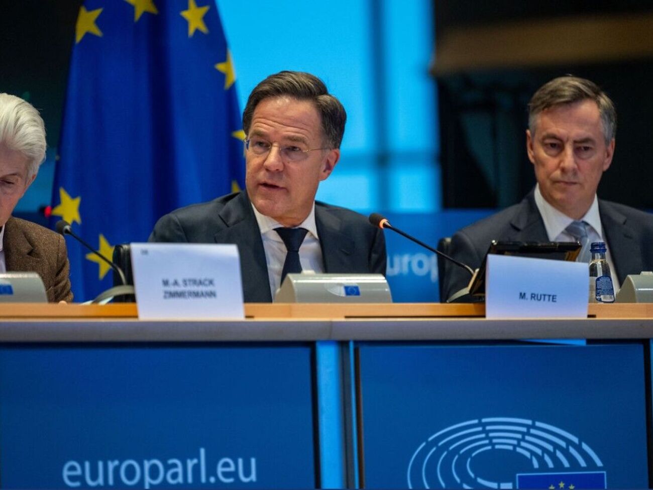 Рютте отметил, что некоторые из европейских стран располагают большими запасами перехватчиков