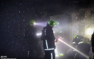 У Харкові були влучання в будівлю навчального закладу і по території об'єкта, де "також сталася пожежа", розповіли в ГУ ДСНС в області