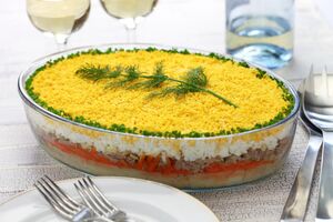 Для салата поджарьте любые любимые грибы