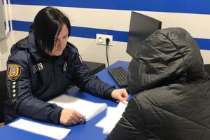 Жінка більше не працює вихователькою, зазначили в поліції