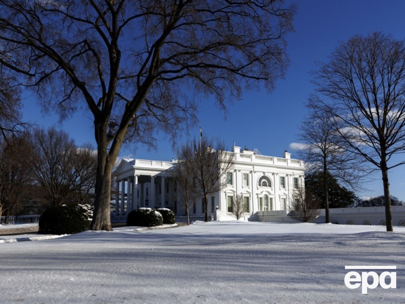 Білий дім спростував повідомлення FT про прив'язування гарантій безпеки США до виведення українських військ з окупованих територій
