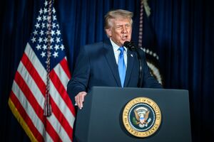 Трамп еще не принял окончательное решение по Ирану, пишет Axios