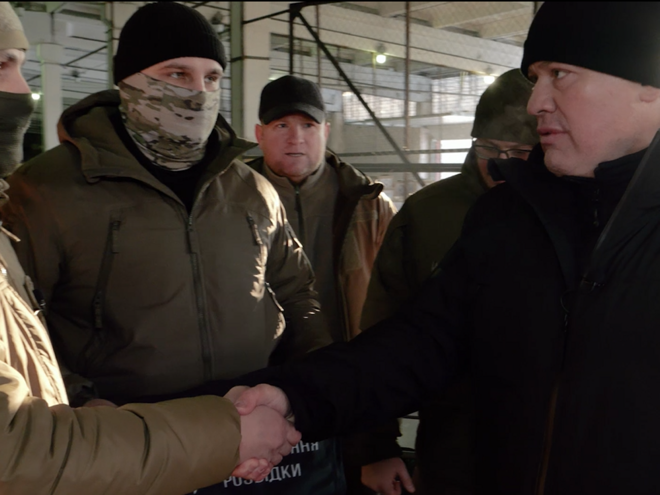 Волонтеры "Украинской команды" передали зарядные станции подразделению военной разведки