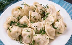 Перед замешиванием молоко нужно нагреть