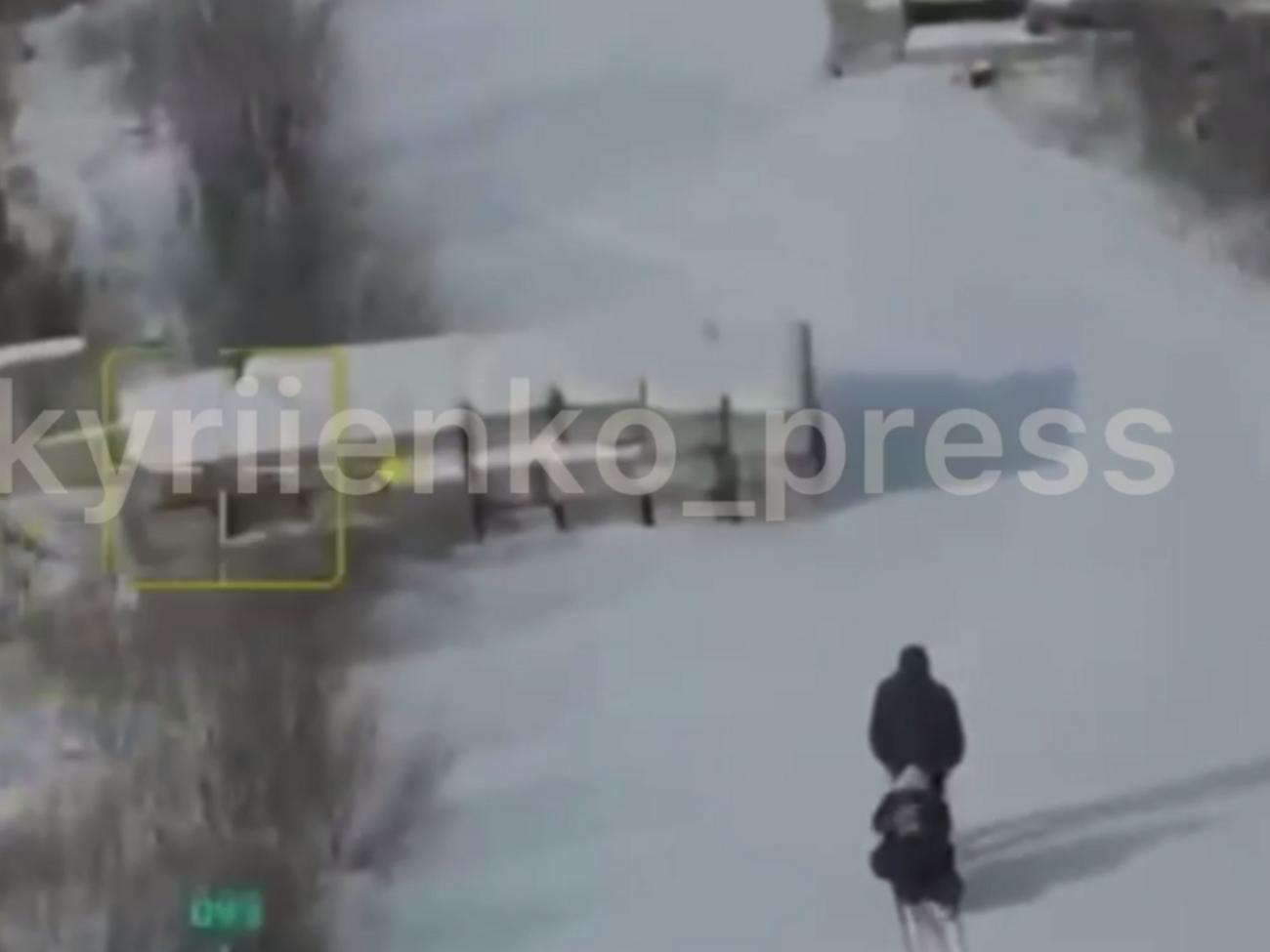 Росіяни FPV-дроном вбили 52-річну жінку, після чого атакували 54-річного чоловіка, інформують в ОГП