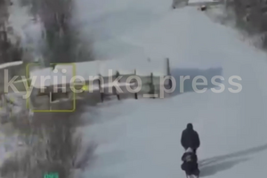 Россияне FPV-дроном убили 52-летнюю женщину, после чего атаковали 54-летнего мужчину, информируют в ОГП