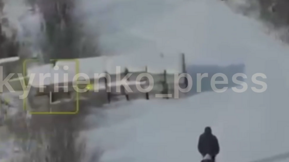 Росіяни FPV-дроном вбили 52-річну жінку, після чого атакували 54-річного чоловіка, інформують в ОГП