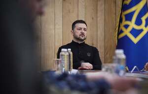 По словам Сибиги, Зеленский готов встретиться с Путиным, чтобы обсудить вопросы территорий и ЗАЭС