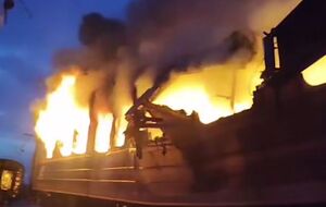 Дрон ударил в вагон с людьми