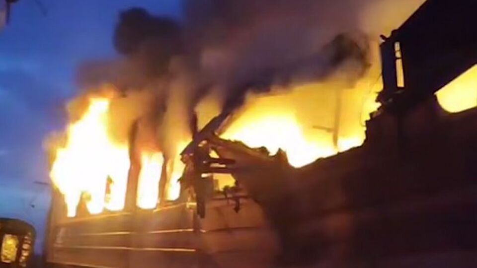 Дрон ударив у вагон із людьми