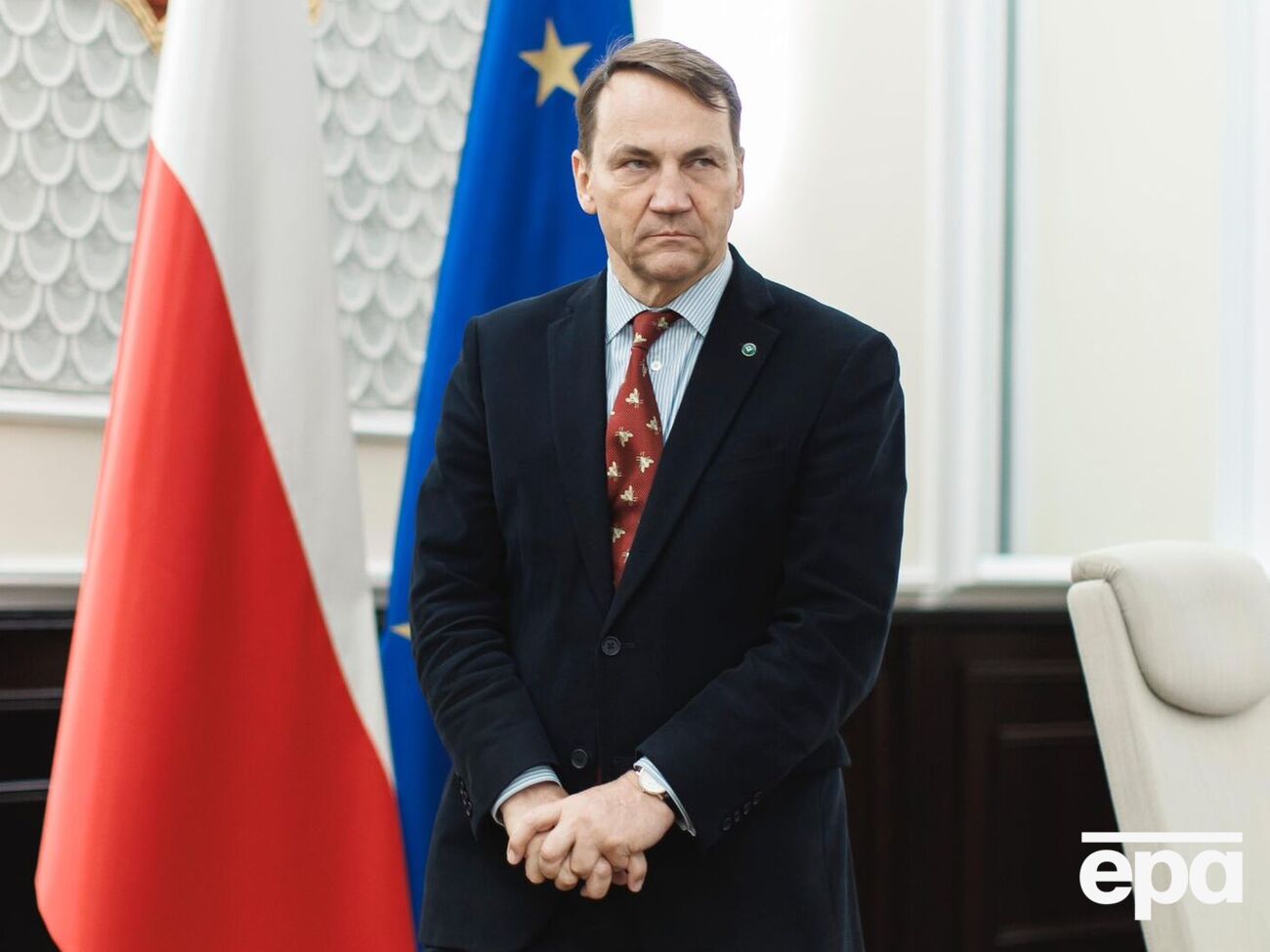 Сикорский заявил, что зарабатывание денег на военных преступлениях может навредить бренду американского миллиардера Маска