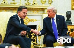 Позиция Рютте по отношению к Трампу вызывает внутреннее напряжение в Североатлантическом альянсе, пишет СМИ