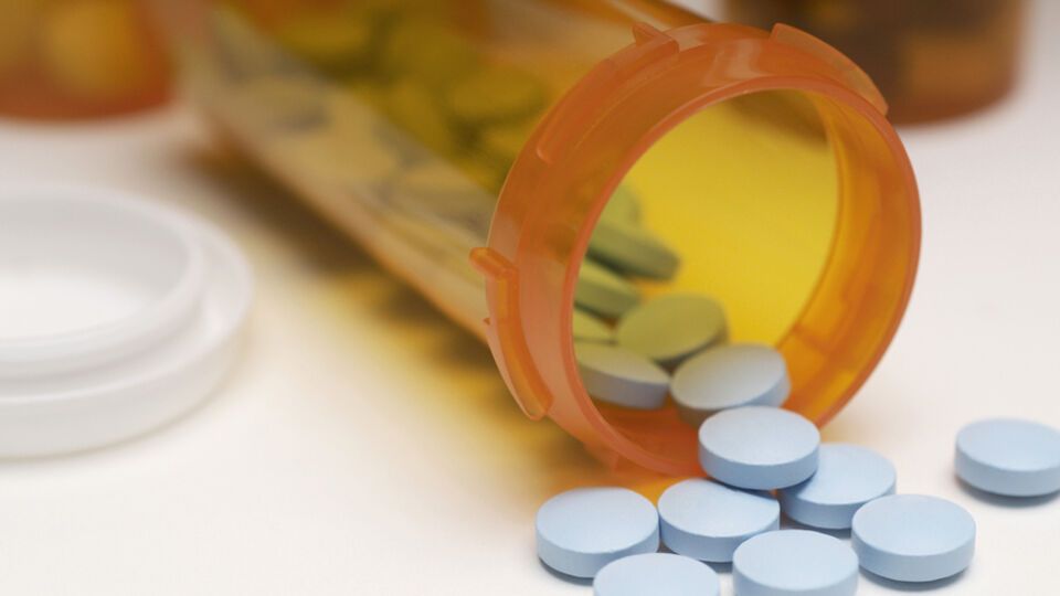 An official of the State Medicines Service reported the attempted bribery to law enforcement authorities, Ukrainian News wrote