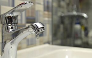 Возобновить поставки горячей воды Чернигову планируют "ориентировочно через одну неделю"