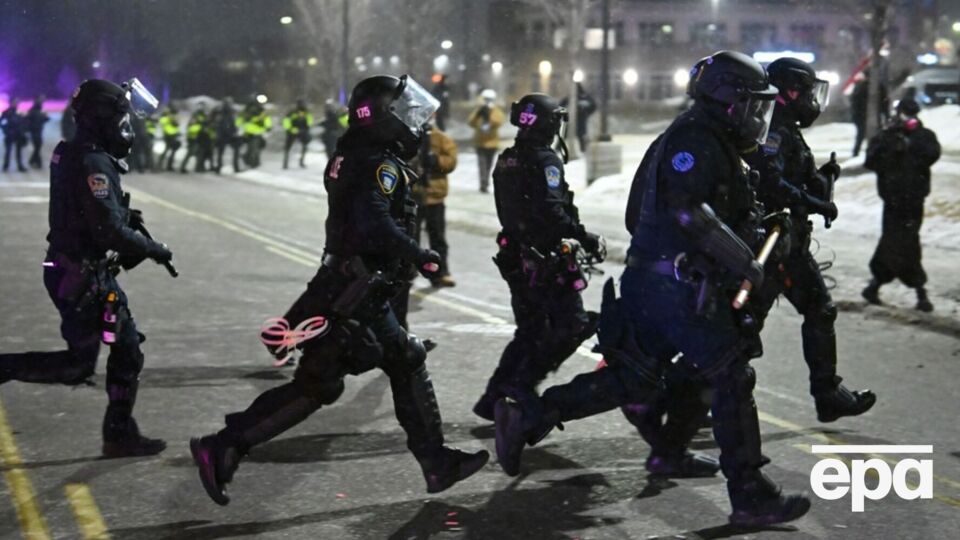 Имен стрелявших агентов официально не обнародуют