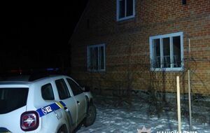 Тела людей обнаружили в частном доме