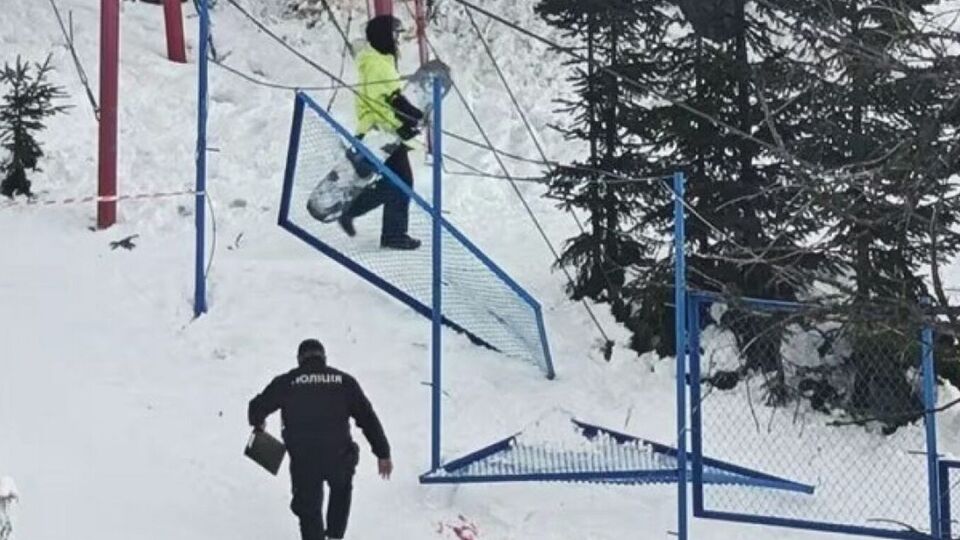 ОГП: На великій швидкості потерпіла вдарилася головою об металеве огородження й загинула на місці