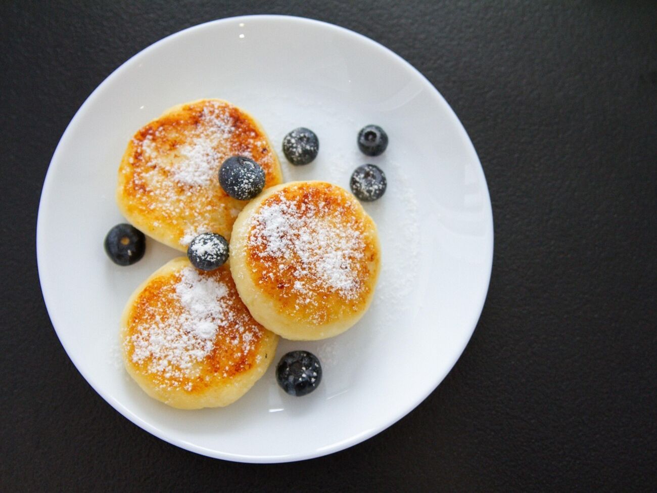 Сырники имеют аппетитную корочку