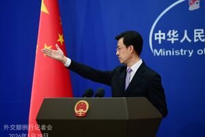 Го Цзякунь заявив, що Пекін "ніколи не розпалює вогню"