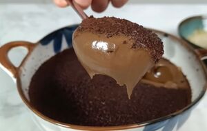 Після приготування поставте десерт у холодильник на три години