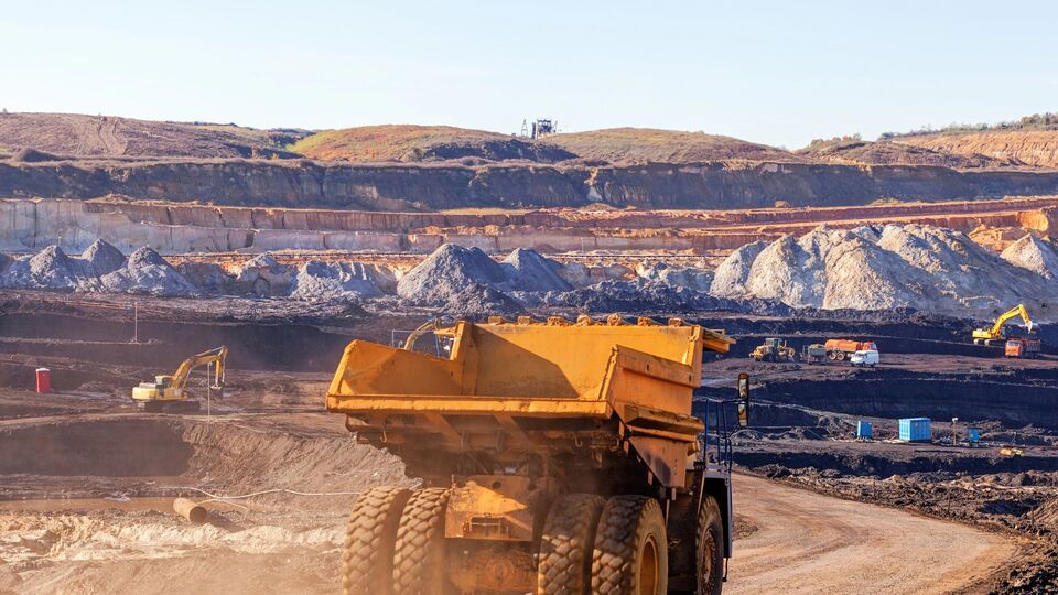 Тонна меди впервые стоит $14,5 тыс.