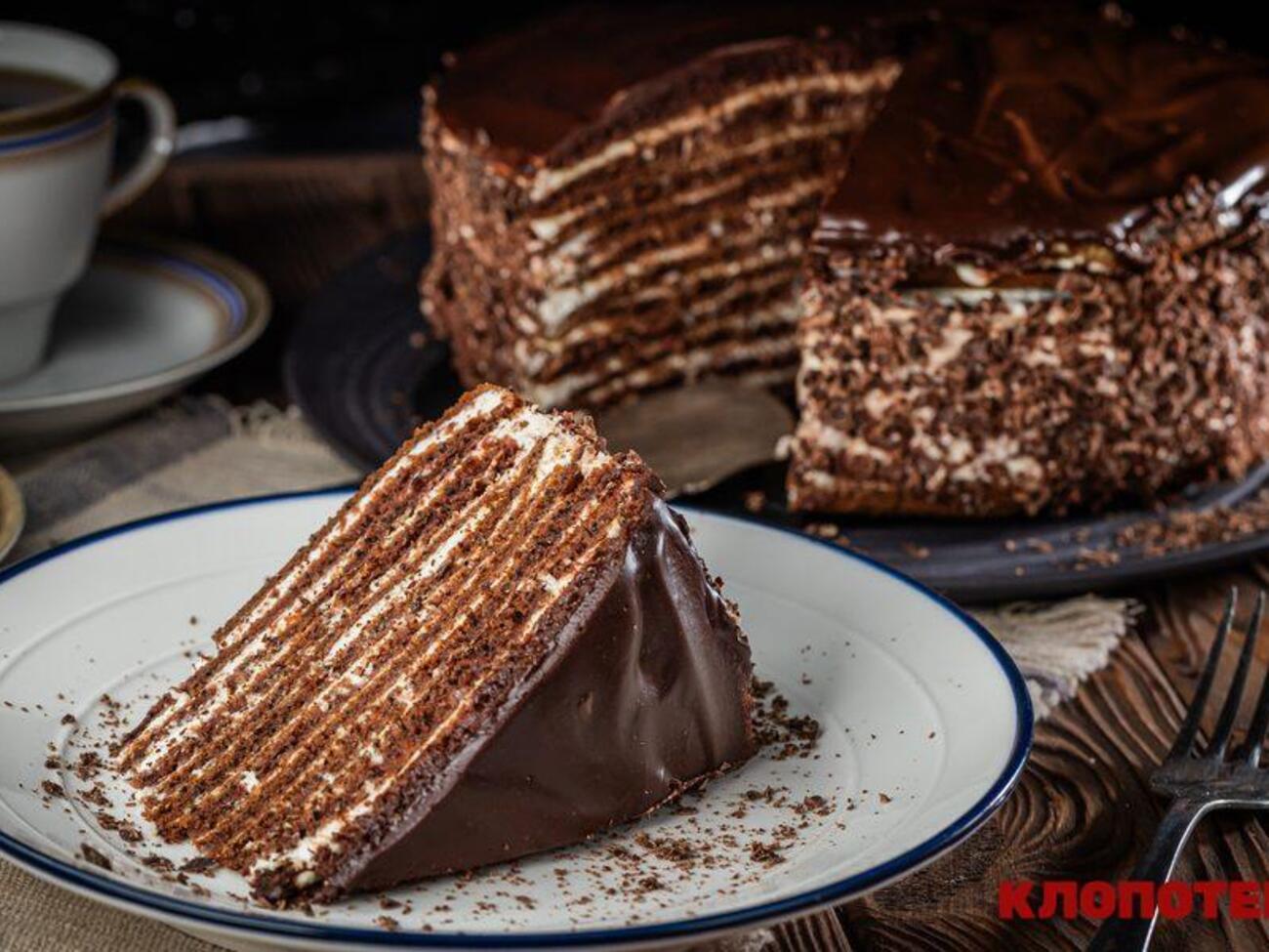 Торт подают охлажденным