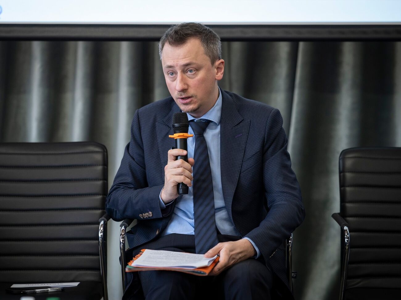 Бронирование оказывает положительное влияние на экономику Украины, отметил Соболев