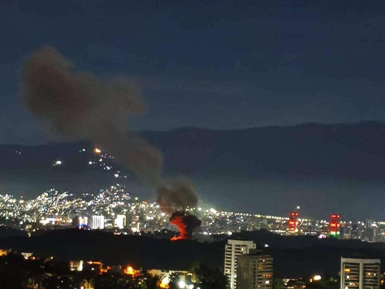 Атака на Каракас розпочалася вночі за місцевим часом