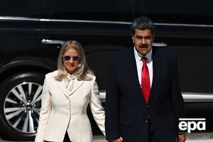 Президента і його дружину схопили американські військові