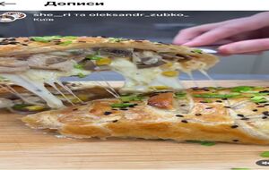 Для пирога знадобиться 250 г листкового тіста