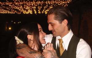 Про заручини Давіда з Камерон таблоїд TMZ повідомив у жовтні