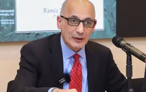 Вот почему я им так не нравлюсь. Не потому, что я "конспиролог", а потому что срываю с них маски