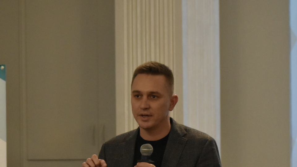Величко відправили під варту з альтернативою застави