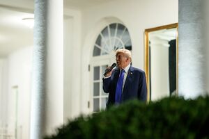 Положительно к Трампу относятся 22% респондентов в Украине