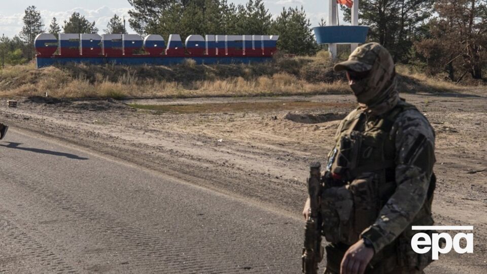 "Атеш": В школе Северодонецка вероятные сотрудники ФСБ в гражданском требовали от педагогов информацию о родителях