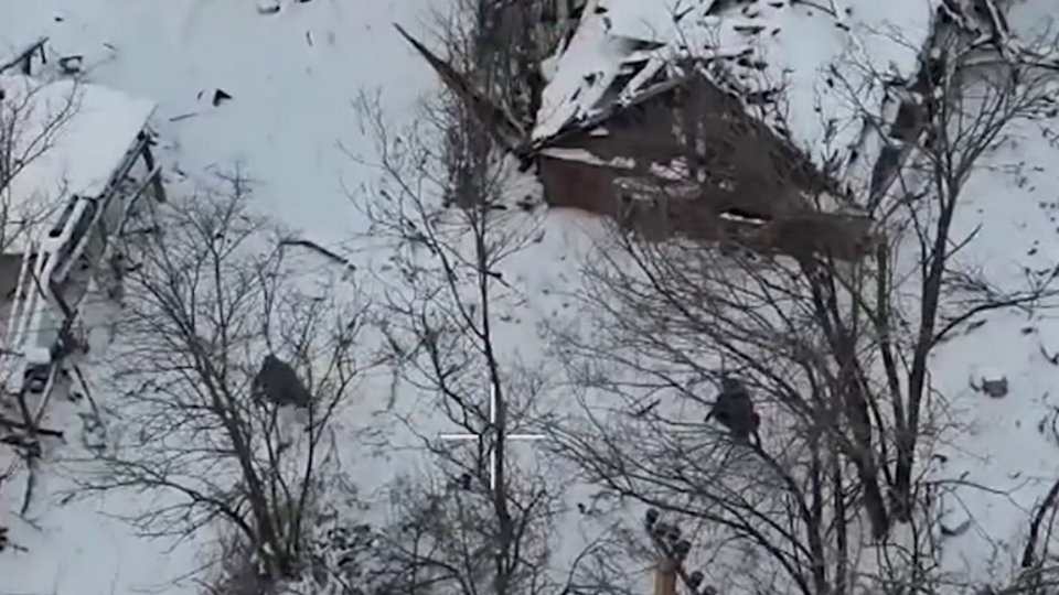 Силы обороны ликвидировали одну вражескую группу и взяли другую в плен