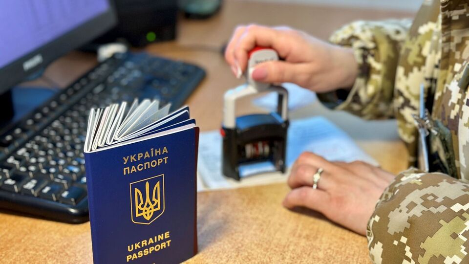 Пропуск транспортных средств и товаров на украинско-молдавской границе полностью возобновлен