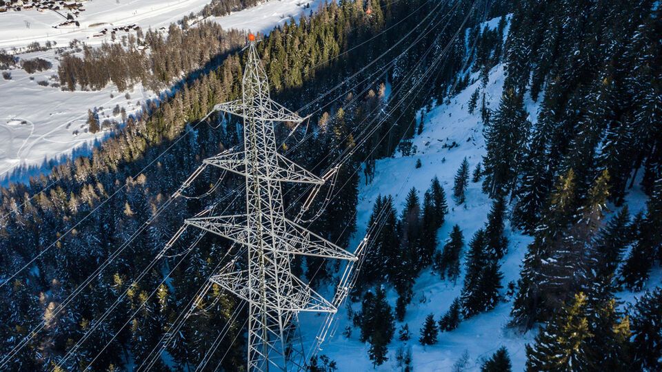 Повышение предельных цен позволило нарастить закупку электроэнергии за границей