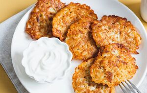 Картоплю для дерунів за цим рецептом можна подрібнити у блендері