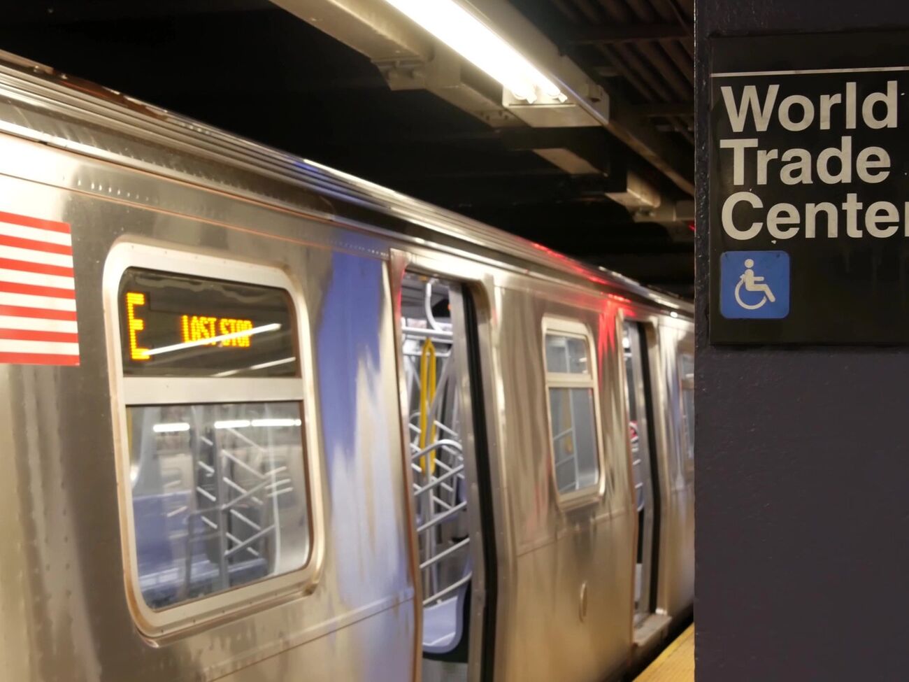 Врача из России подозревают в том, что он в метро толкнул пожилого человека под поезд