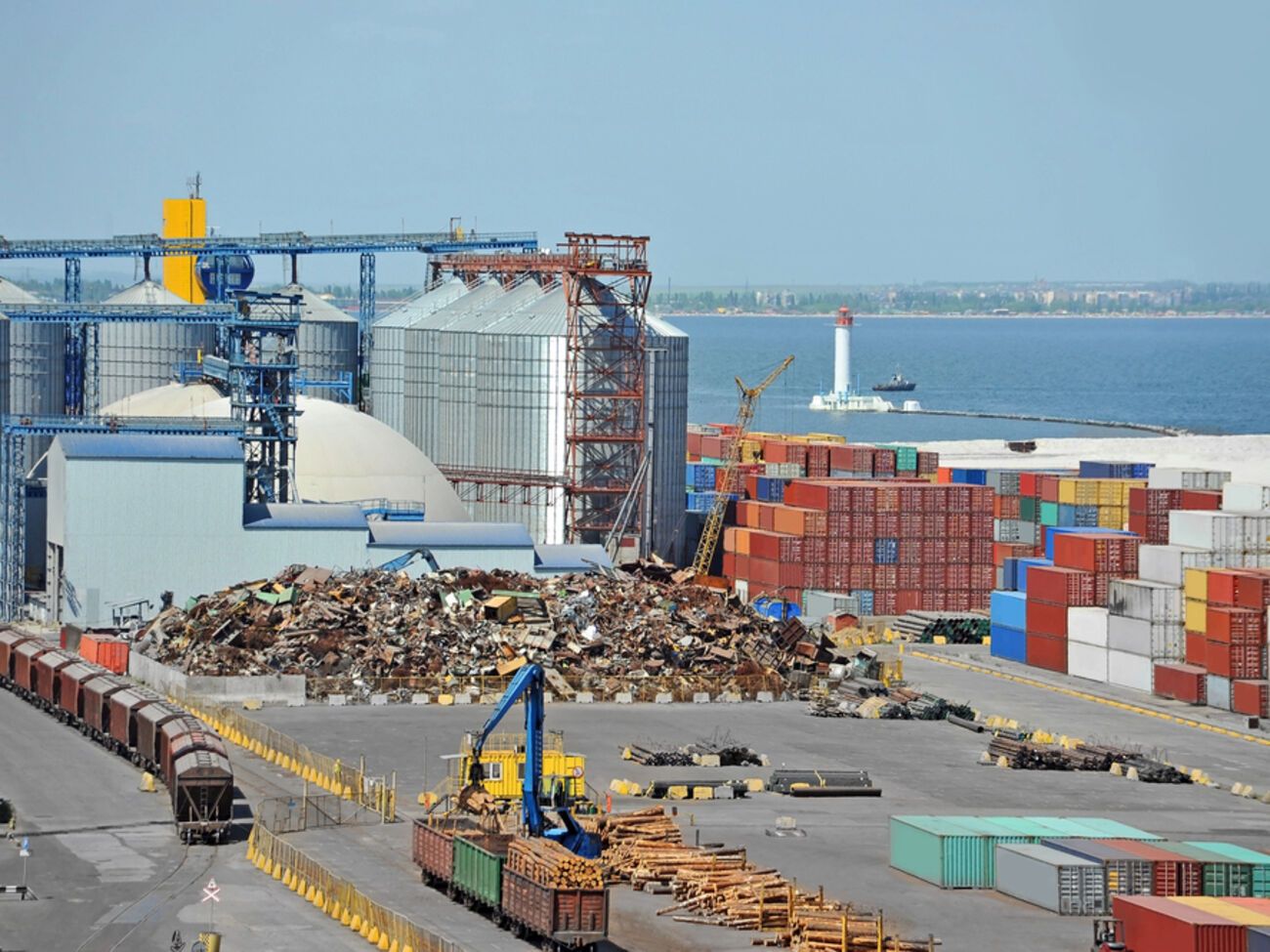 В правительстве уверены, что ограничения на экспорт будут способствовать внутреннему производству