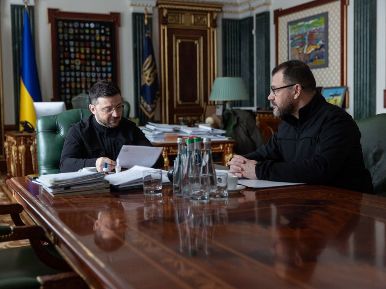 Зеленский провел совещание с министром внутренних дел Украины Игорем Клименко