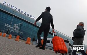 Десятки пасажирів очікують на посадку, частину рейсів скасовано