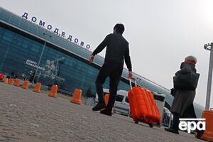 Десятки пасажирів очікують на посадку, частину рейсів скасовано
