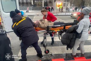 Водолази виявили потерпілих приблизно за 100 м від берега