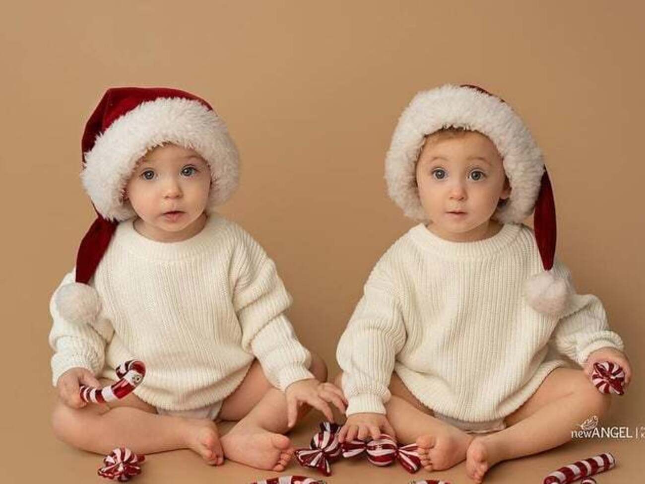 У грудні 2025 року дівчаткам виповнився рік