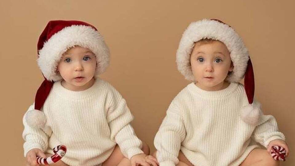 В декабре 2025 года девочкам исполнился год